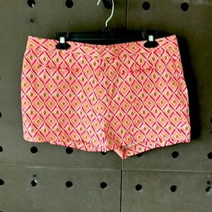 Cute GAP pink patterned cotton shorts size 10